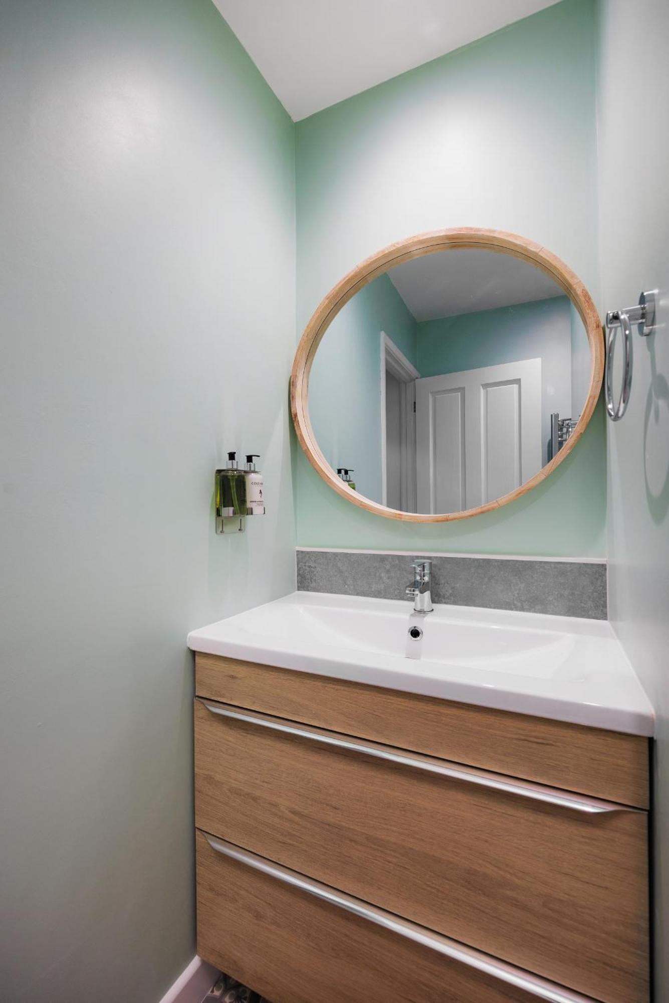 Boujis Central Plymouth Apartment - Sleeps 4 - Habita Property Extérieur photo